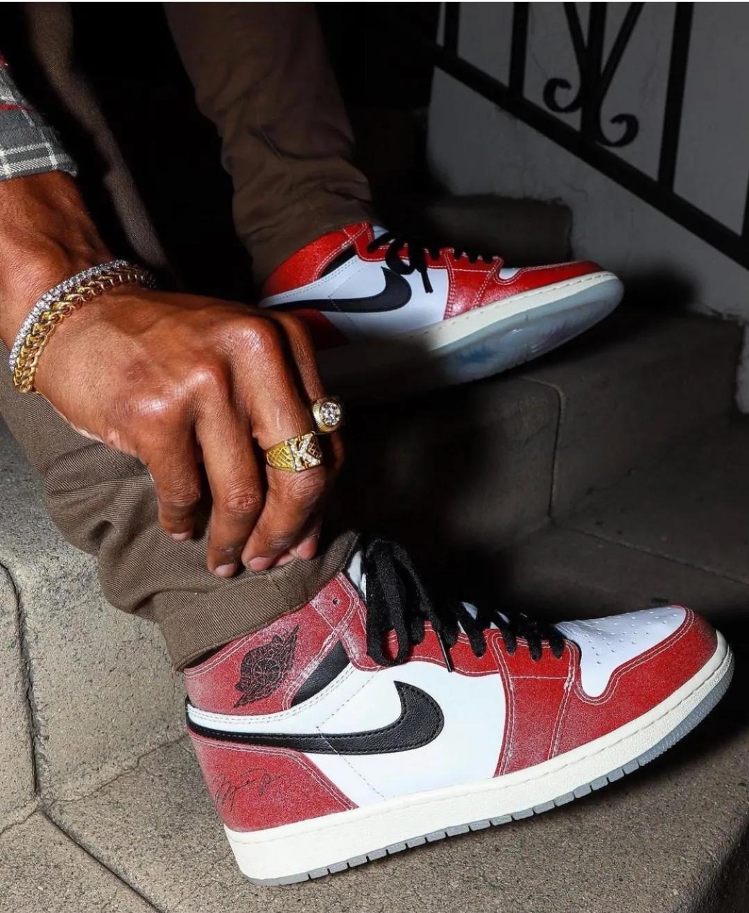 闪电倒钩鞋高帮,闪电倒钩的鞋一双多少钱