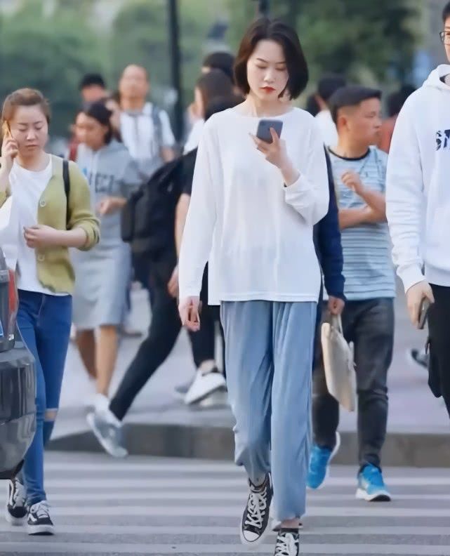 2019超流行奶奶裤时髦炸了,最近很火奶奶裤