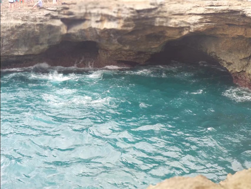 巴厘岛最美的地方是蓝梦岛,蓝梦岛最经典的地方是恶魔的眼泪