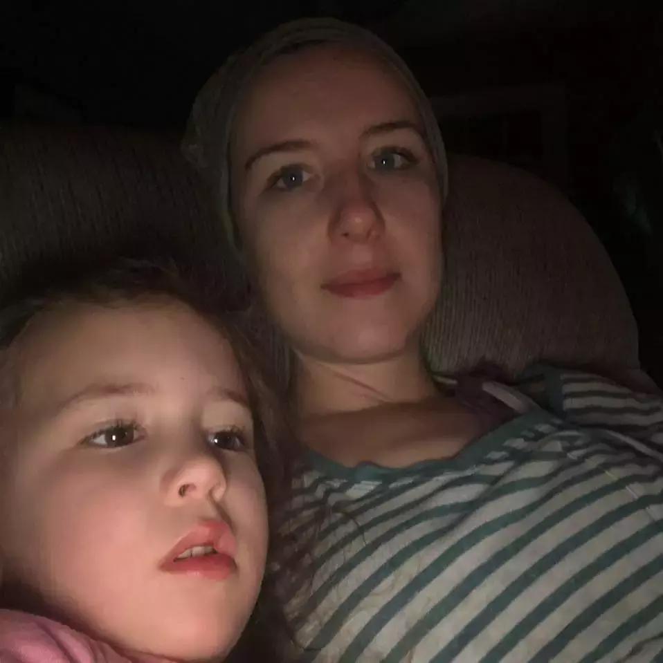 心酸：“看个医生要排队2年，我被活活拖成癌症晚期”