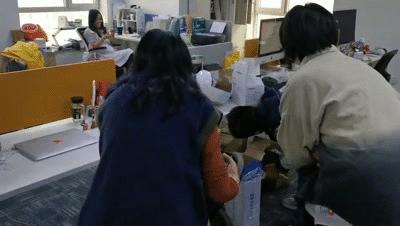 饮水机出了一只蟑螂怎么办,饮水机接出来的蟑螂能活多久