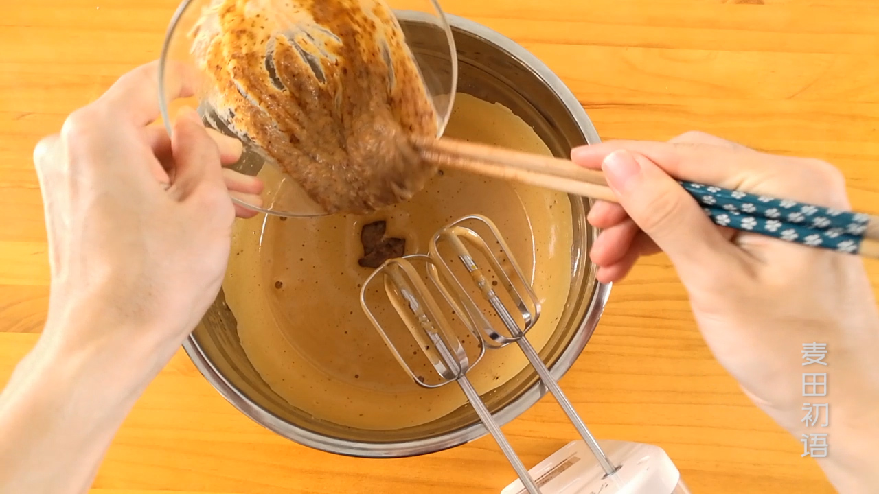 做枣糕把鸡蛋打发会不会更松软,枣糕王松软香甜的红糖枣糕做法