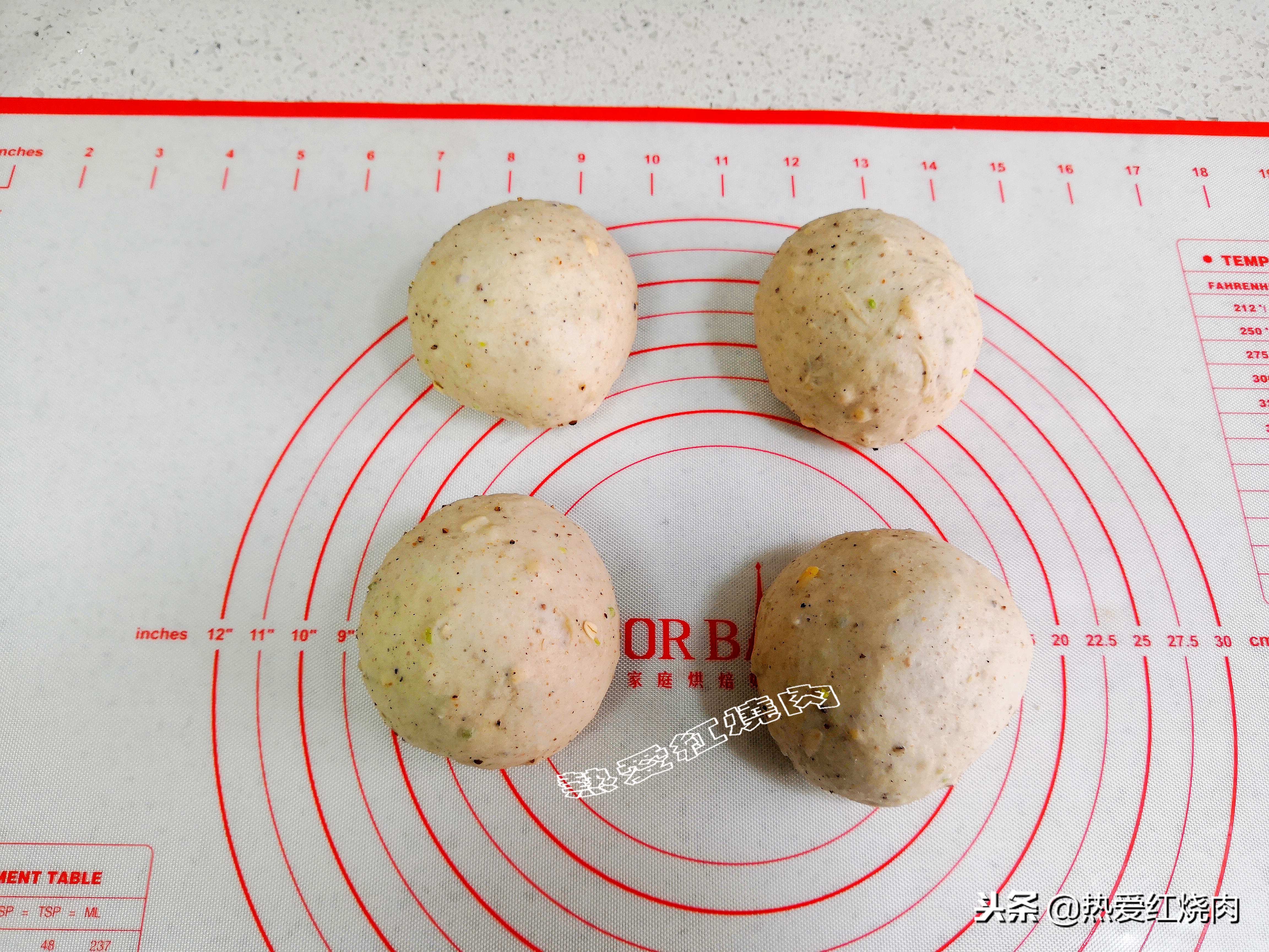 不用揉出膜的黑芝麻面包做法,不用揉出膜的粗粮面包做法