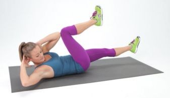 超模腹部健身动作 (超模身材健身动作)