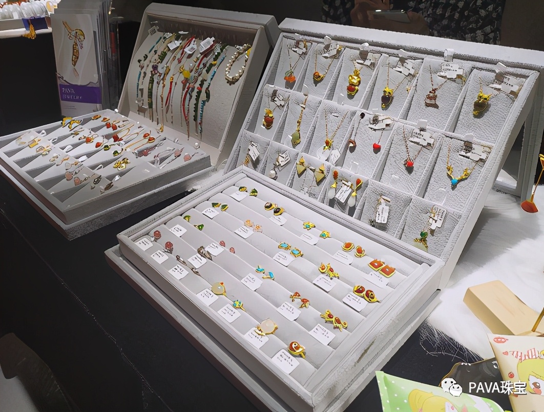 PAVA珠宝携手西安大融城——趣浪夜肆热闹开市啦