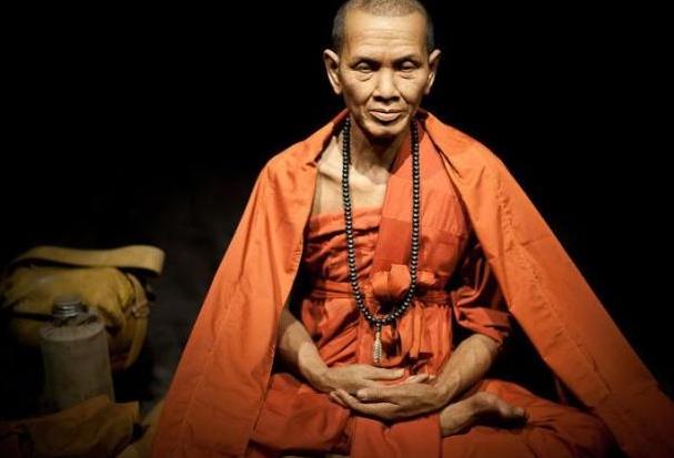 一位老僧说人生有三道坎,一位老僧说走霉运时最好的话