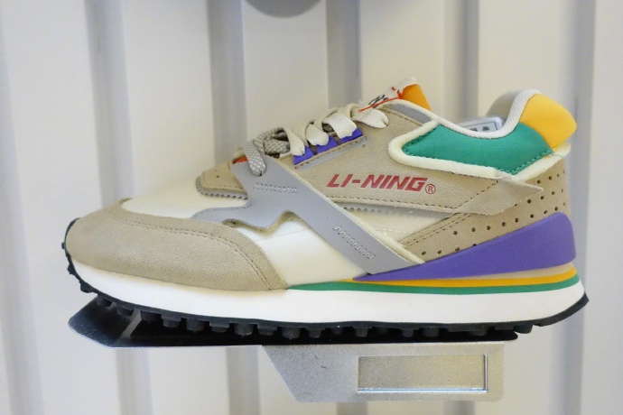 李宁新出了什么鞋,李宁经典款001