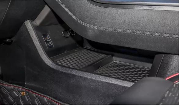 瑞虎5x1.5和长安cs35plus1.6哪个好,瑞虎5x试驾空间