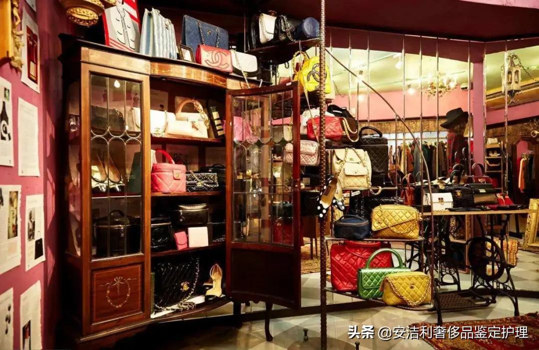 元气少女虞书欣,虞书欣日常百搭斜挎包