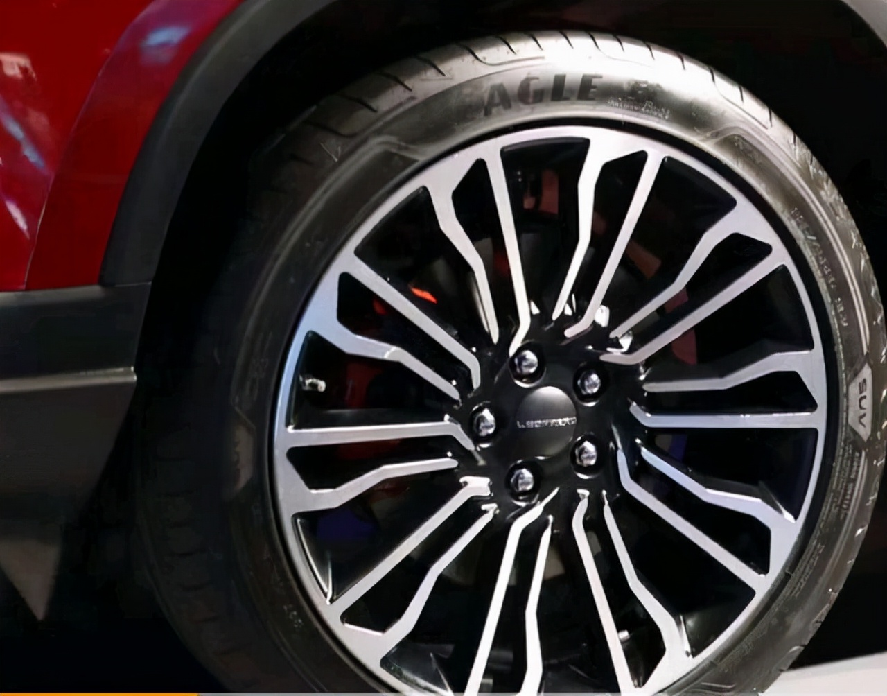 前脸*博兰**基尼，宝马发动机+8AT，猎豹旗舰SUV为何“胎死腹中”？