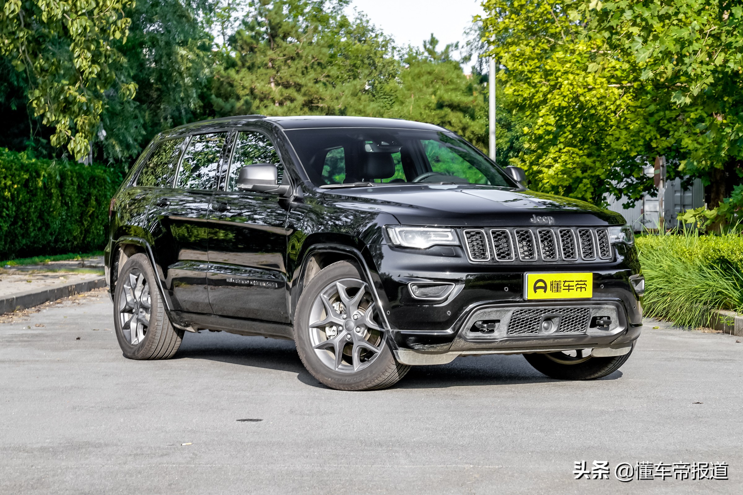 新车大排量自吸轿车,17款大切诺基3.0自吸0-100加速