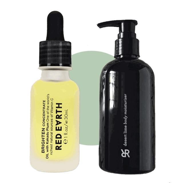 给干枯的身体洒水,给肌肤补充水分让皮肤放松