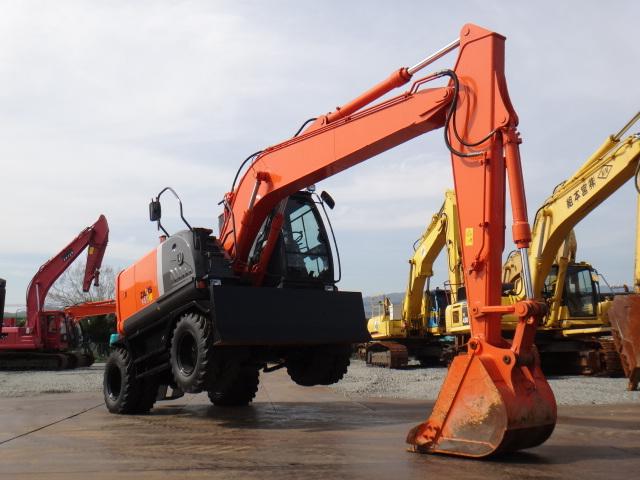 日立挖机的年限怎么看,日立挖机能用多少年