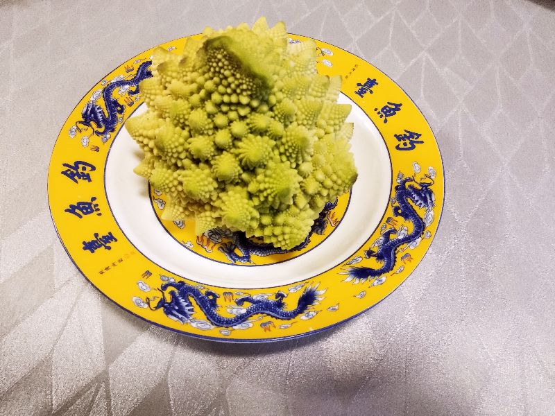 2018宝塔花菜市场价多少钱一斤,花菜10块一斤