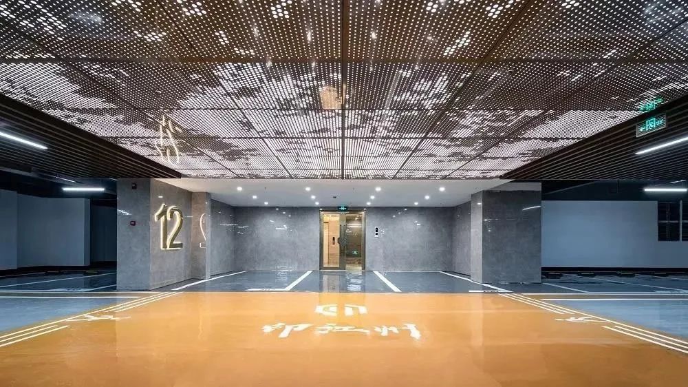 刚捧回两个大奖的西南东原，凭什么打动人心？