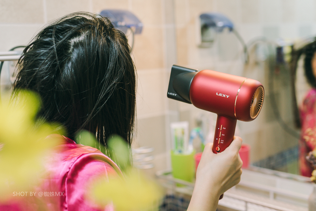 吹风机推荐平价好用不伤发测评,戴森吹风机哪款最好用推荐