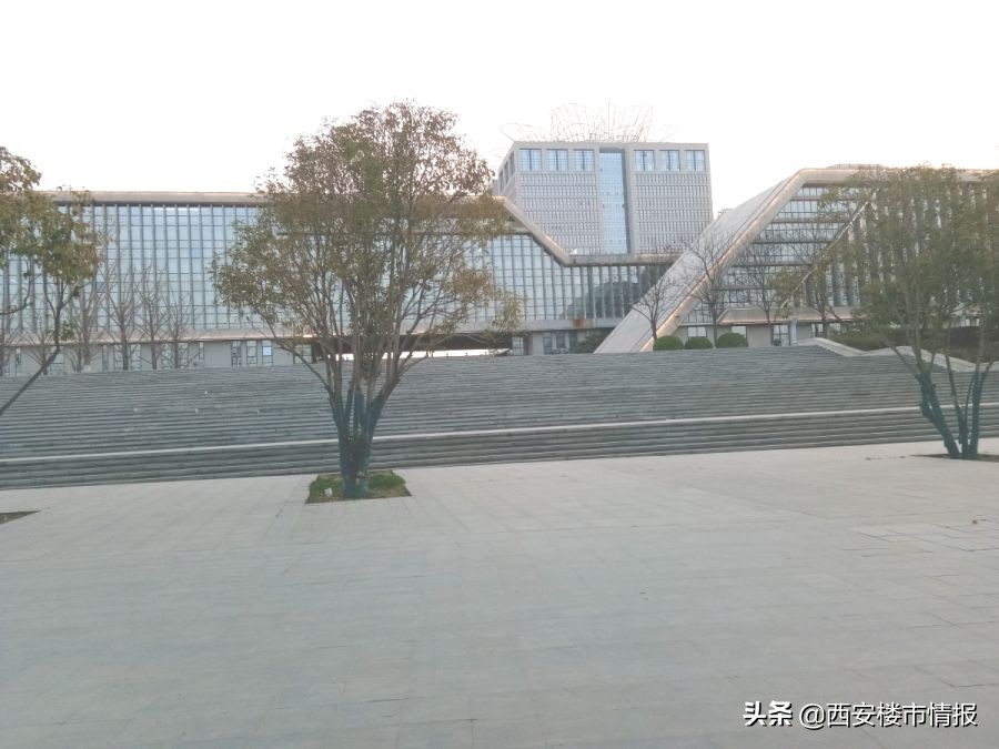 实探济南万科受关注高的楼盘,实地踩盘万科皇马郦宫