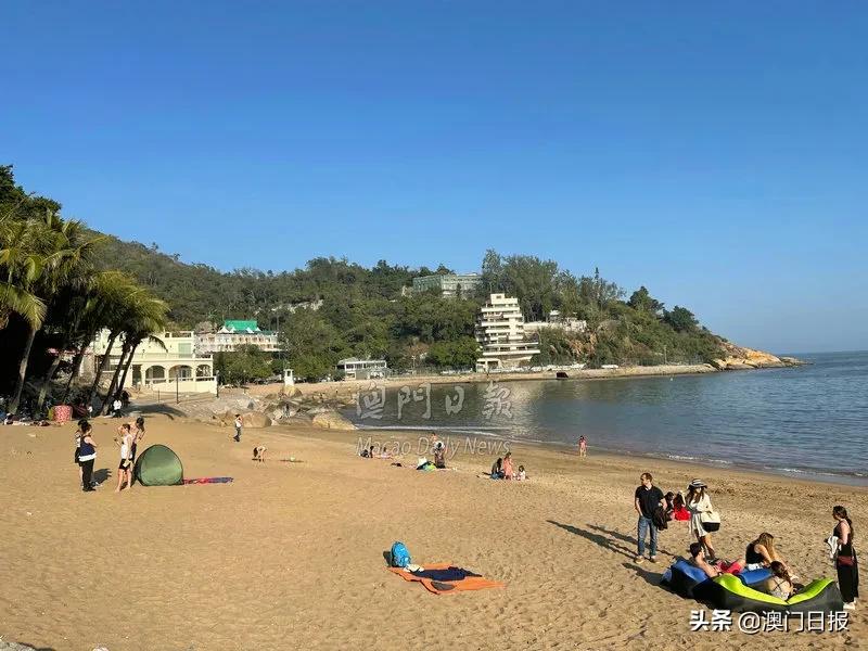 本澳两大海滩惊现红潮，当局呼吁勿下水