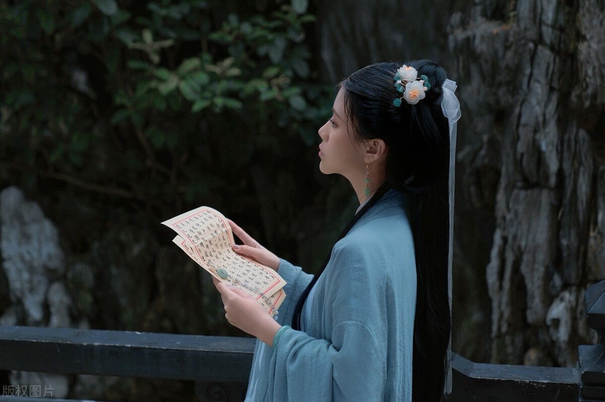 故事:坊间传她克夫无人敢娶,和尚的一番话,竟让郡王备厚礼提亲