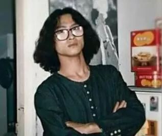 朴树20年前视频,朴树二十年前弹唱那些花儿