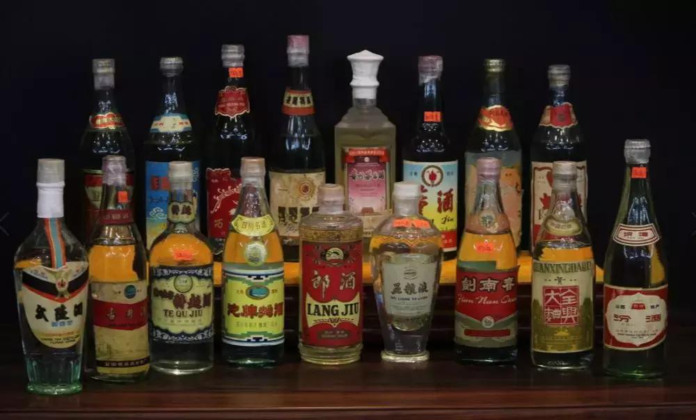 瑗垮嚖閰掓劅鍙楀崈骞寸櫧閰掔殑鐙壒榄呭姏,閲嶈蛋涓濈桓涔嬭矾鎰熷彈涓浗鏂囧寲