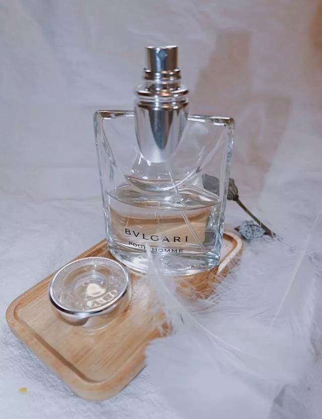 男士香水柏林男人味香水,男士同名香水和大地香水哪个好闻