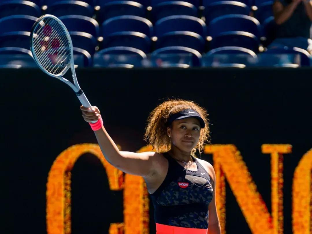 本该严肃的场合经常忍不住笑,本来是严肃的事情结果变成了笑料