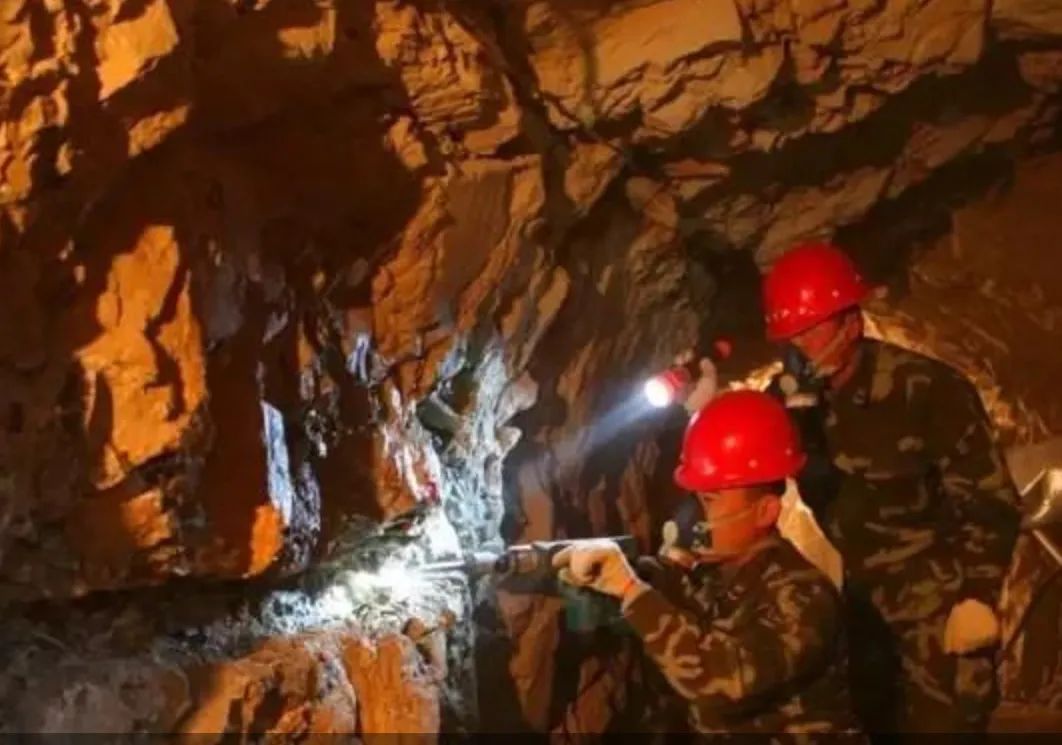 半军部队,武装警察部队和解放军的区别