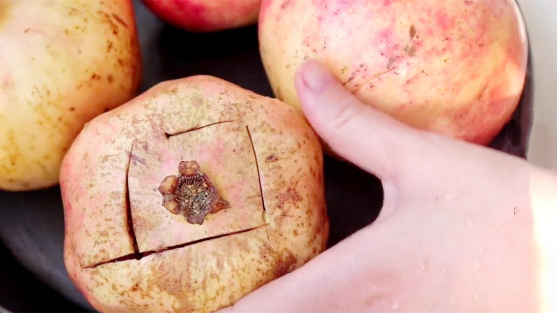 中秋节送礼不送月饼送什么,中秋节长辈送礼送八样东西