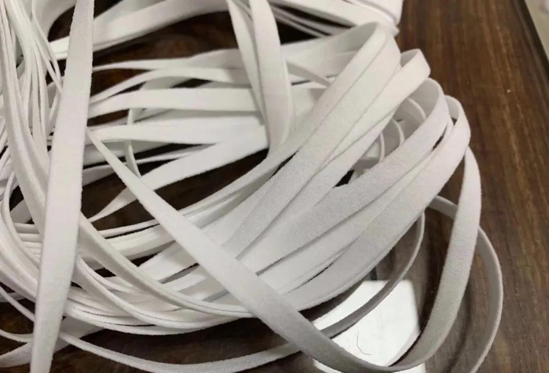 从9千/吨上涨到5万/吨，疯狂的PP熔喷料、耳带、钩针即刻上演。