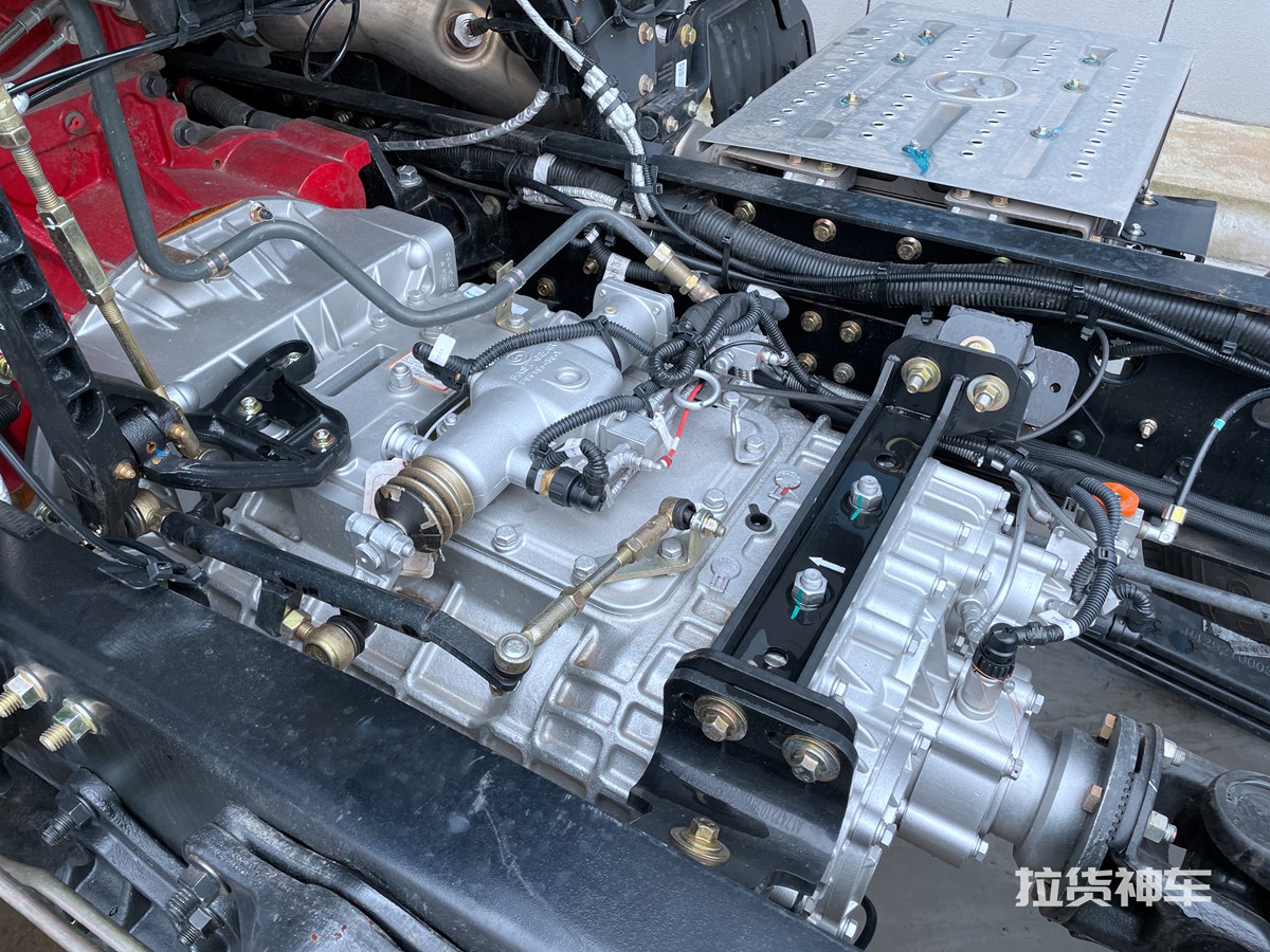 最便宜的前四后六载货车,目前前四后四载货车最新款