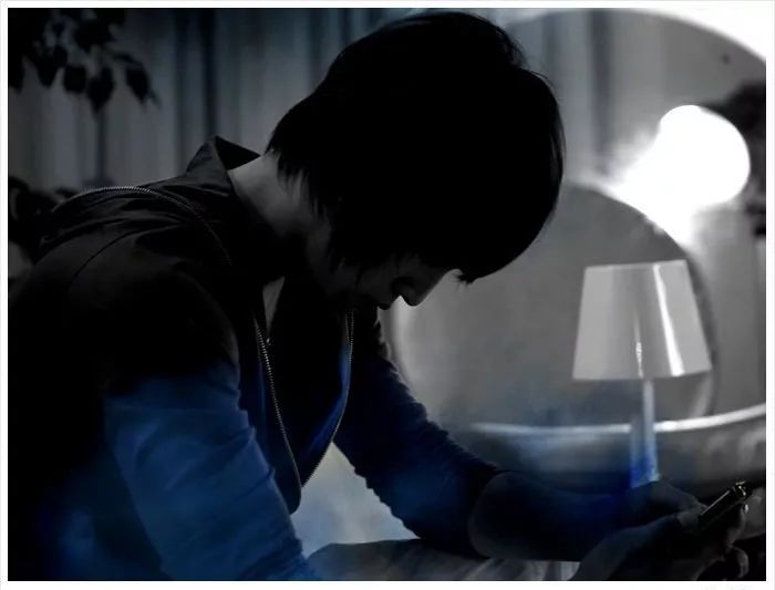 整天睡不着是睡眠障碍还是失眠,失眠睡不着4招帮你改善睡眠状态