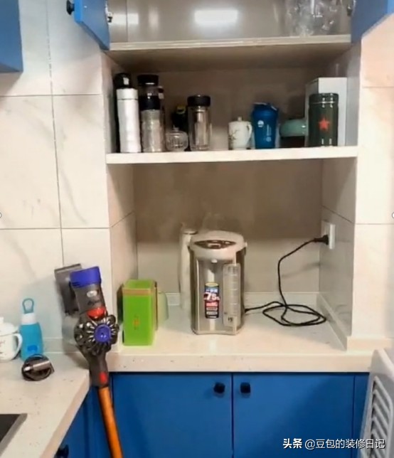 瓷砖做橱柜还是木板做橱柜,家庭装修用什么板材做衣柜橱柜好