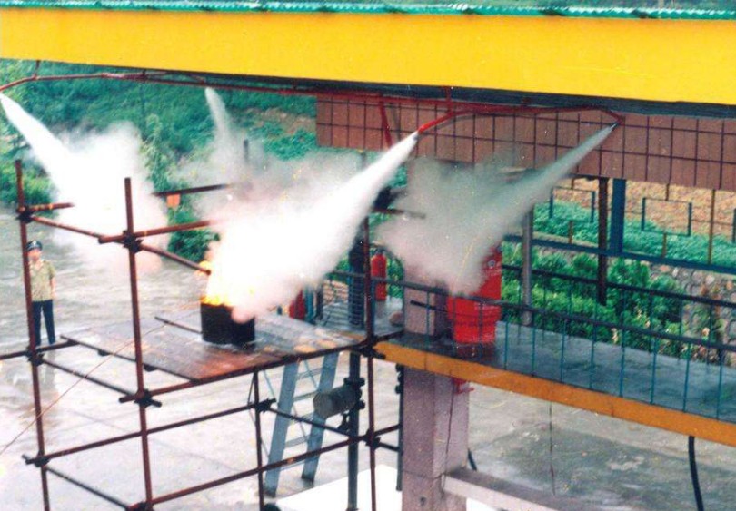 干粉灭火器磷酸铵盐含量最新标准,干粉灭火器黄区和绿区之间