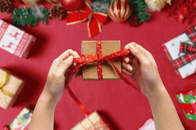 肆色圣诞，点亮奇迹！这个圣诞季和兴业太古汇一起爱混敢嗲！