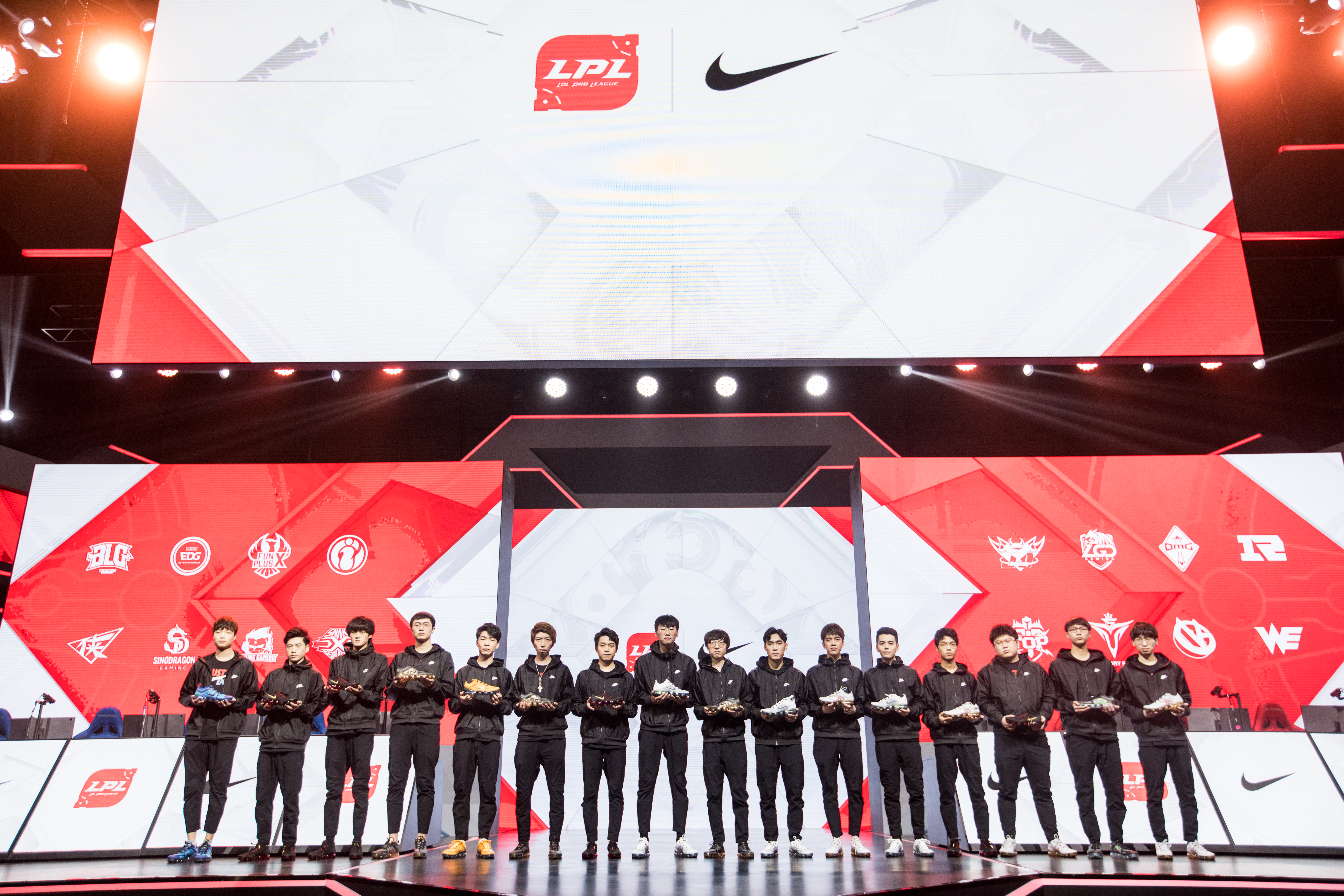 李宁品牌与LPL战略合作,nike签约wnba球星