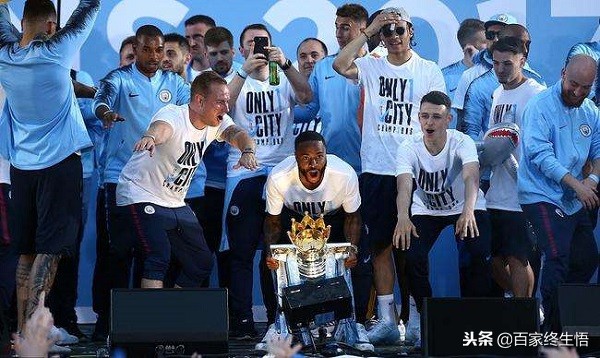 渐行渐远的曼彻斯特双雄，带给我们怎样的启示和思考？