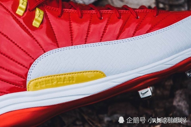 aj复古篮球鞋灰白蓝,不一样颜色的aj