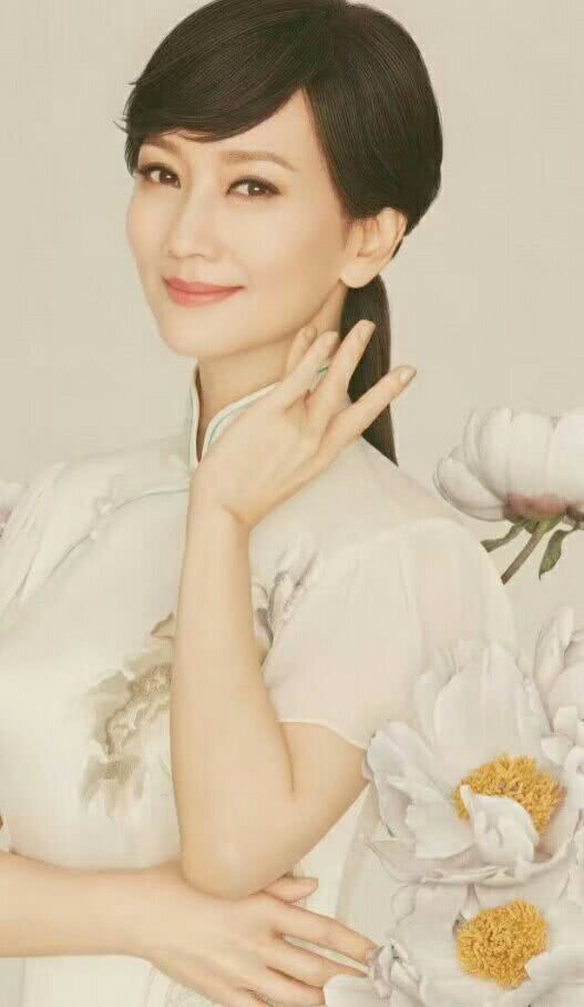 娱乐圈亲兄弟的明星,娱乐圈查不到家庭背景的明星