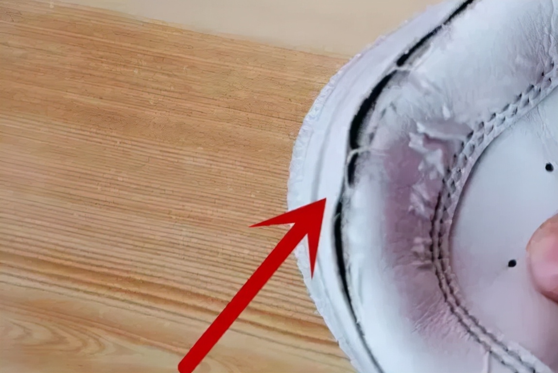 阿玛尼掉色凉鞋,阿玛尼皮凉鞋多少钱