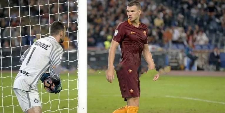 卢卡库曼联c罗,卢卡库谈c罗梅西