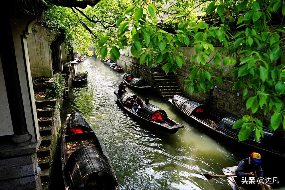 乌篷船——水乡绍兴的交通工具