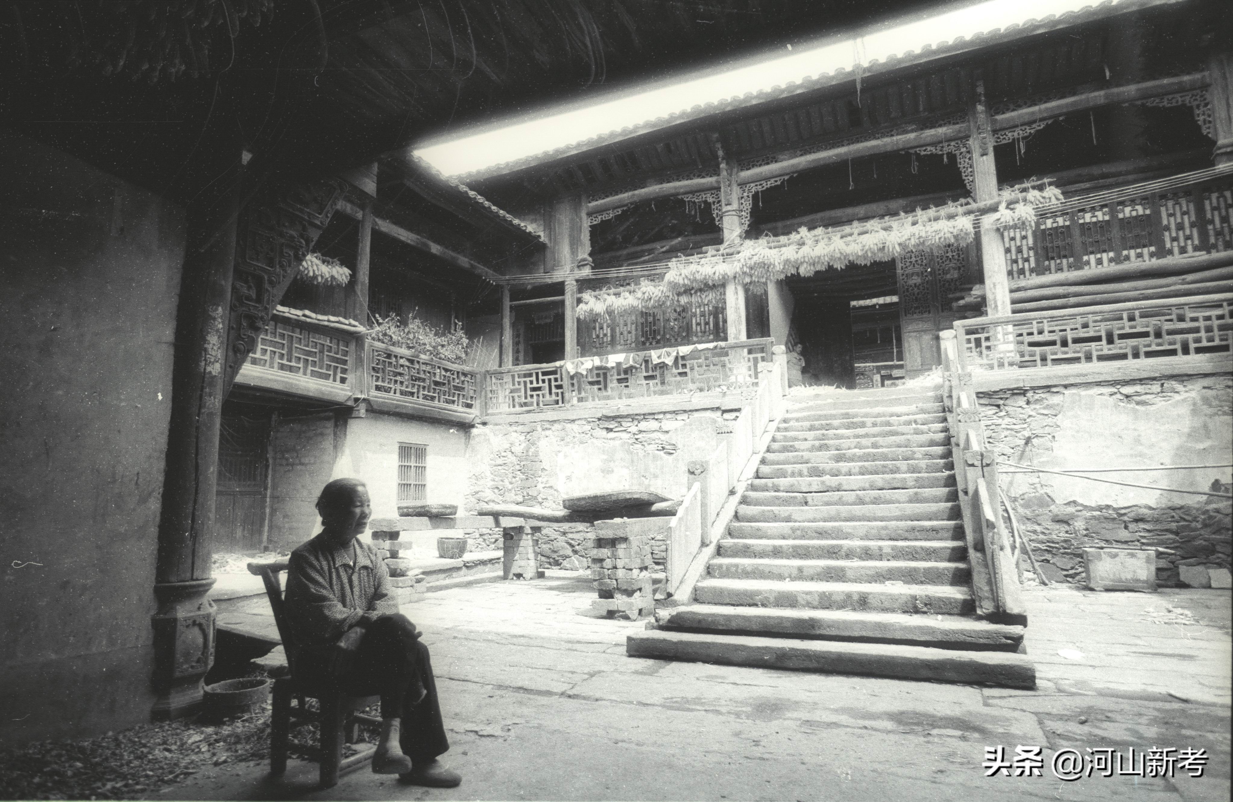 鄂西北大山深处的花屋,竹坪乡高家花屋