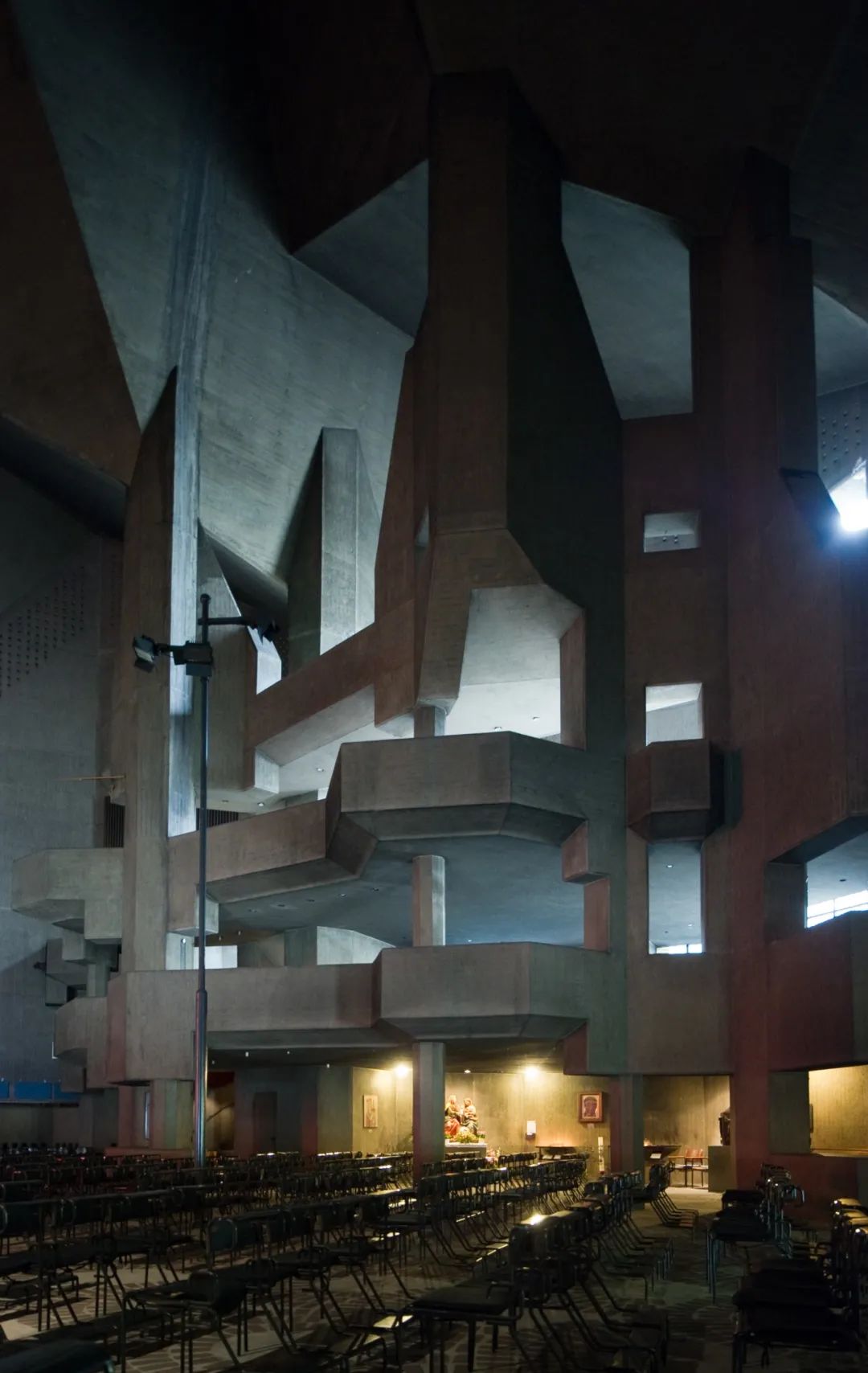 Church丨粗野的力量与信仰