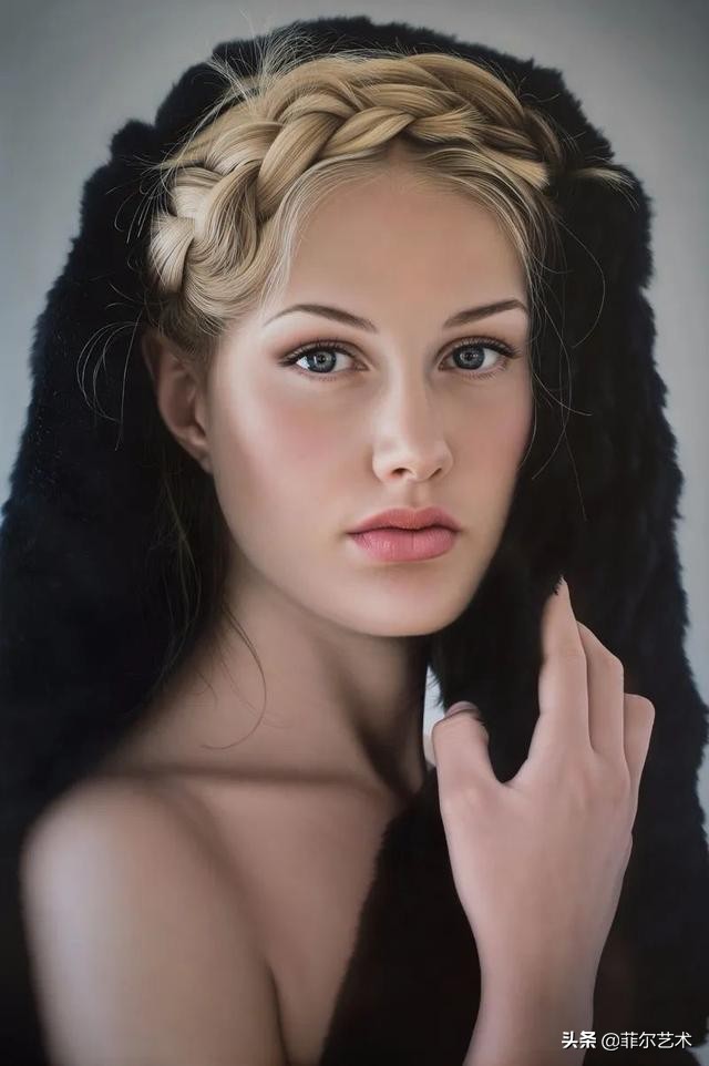 美女画家画美女，怎么看怎么美，看着她的画呼吸都要停滞了