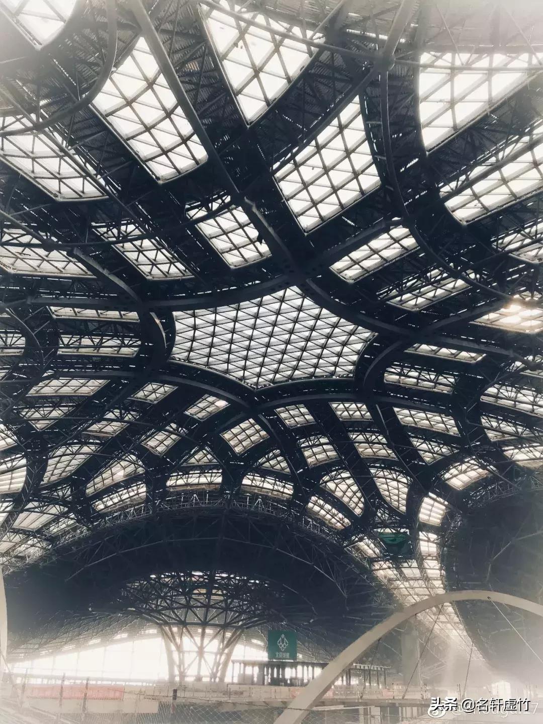 扎哈哈迪德设计了北京大兴机场,扎哈遗作北京大兴机场