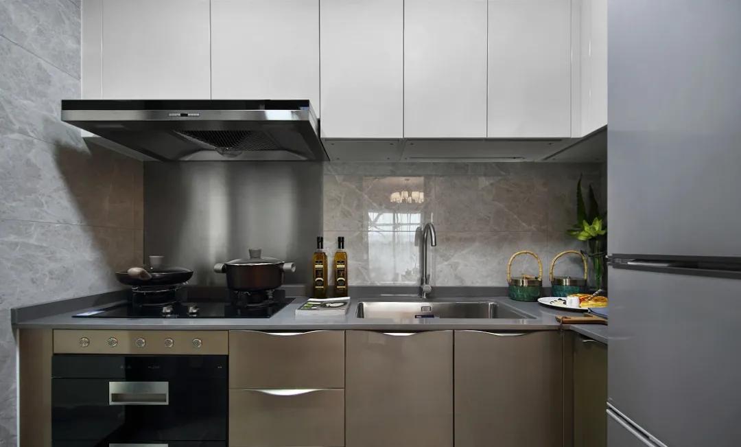 厨房窗户小比较暗怎么办,厨房没有窗户怎么解决暗的问题