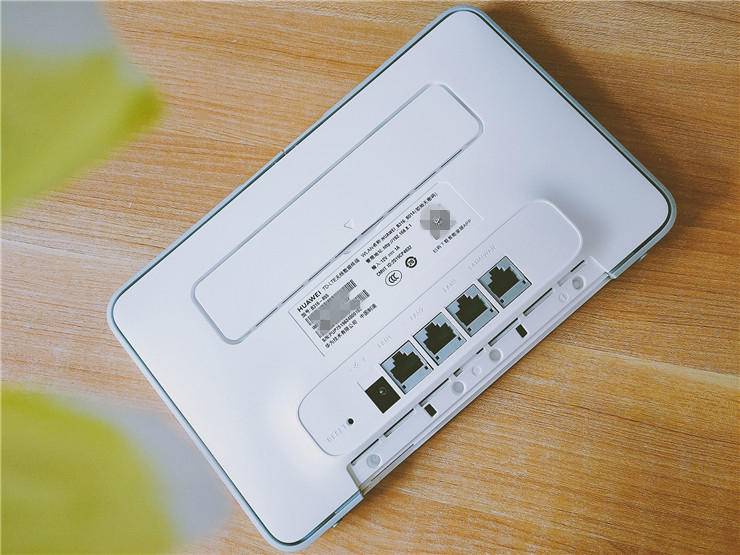 华为移动路由器2wifi真实测评,华为5g随身wifi路由器2评测