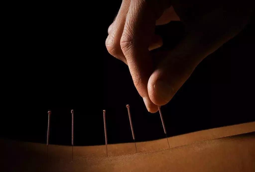 病急乱投医和谁都不信的治病心态,病急乱投医中医西医