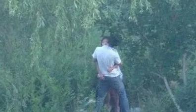 野渡,情感生活故事